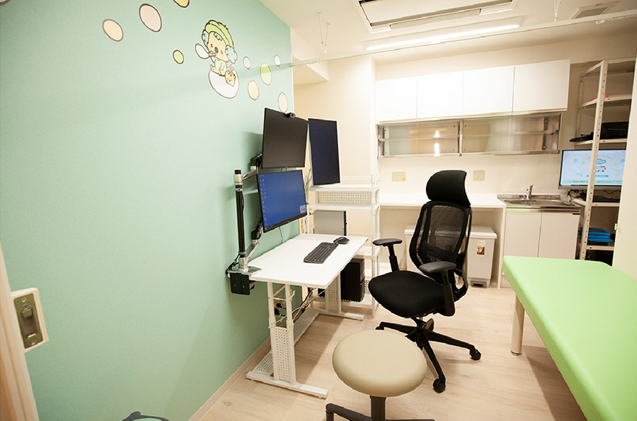 さいたま市浦和区の小児科コアラ小児科アレルギー科の診察室1
